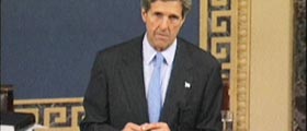 photo of kerry on the senate floor in 2002